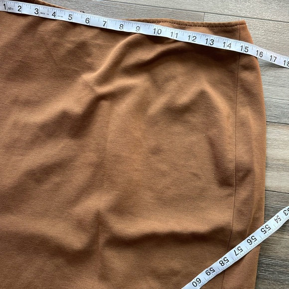 Lafayette‎ 148 Pencil Skirt with Slit- 12 - Picture 2 of 9